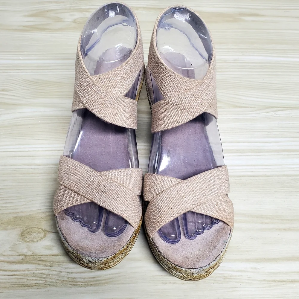 Charleston Beige Espadrille Wedge Sandals Size 8